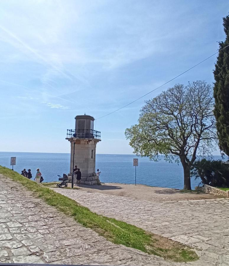 Ferienwohnung Elle Rovinj Exterior foto
