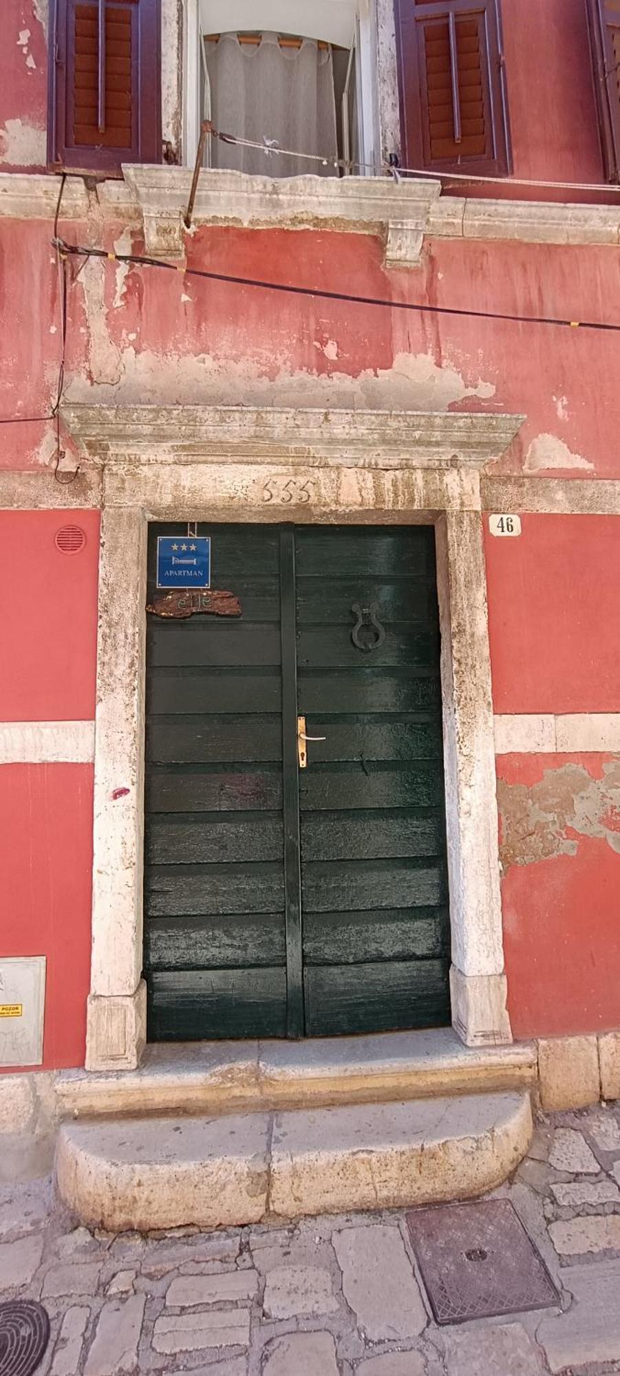 Ferienwohnung Elle Rovinj Exterior foto